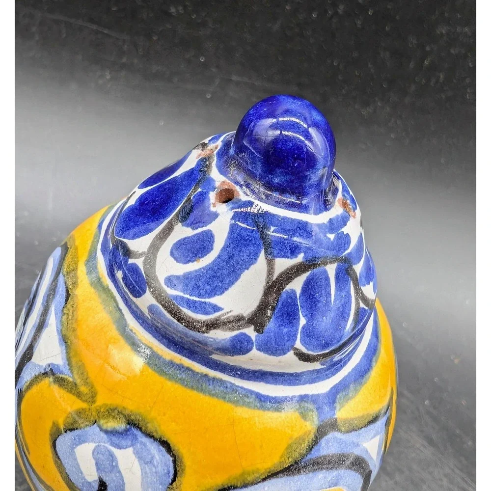 Mexican Talavera Pottery Hand Painted Salt Pepper Shaker Blue Yellow Floral 3.5